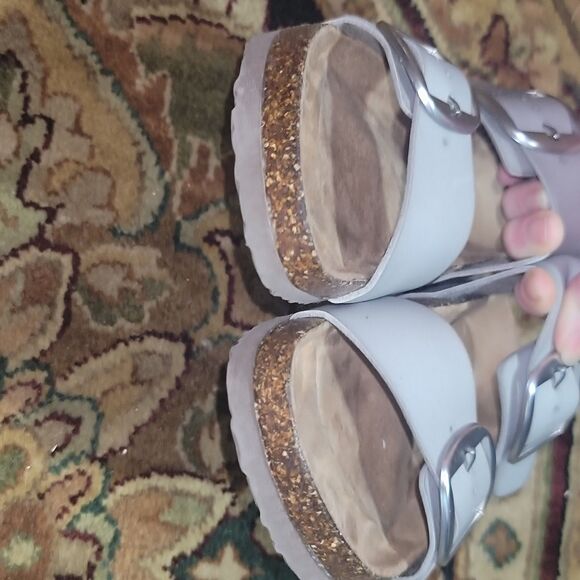 Women's 2 Wide Strap Buckle Sandals in the berkinstock style Grey size 7 MINT - Picture 6 of 11